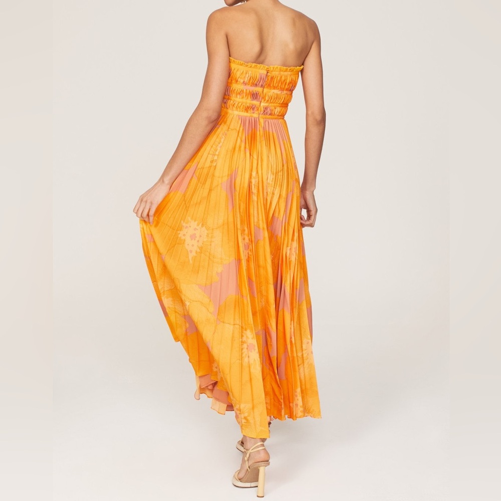 Slate & Willow Strapless Pleated Maxi Dress - Picture 4 of 16